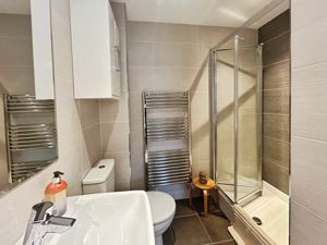 Photo 8- click for photo gallery